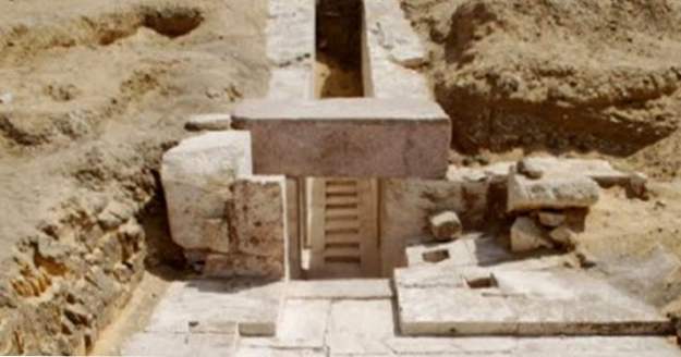 Topp 10 Bländande Nya Upptäckter Från Forntida Egypten (Historia)