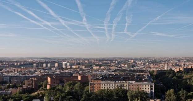 10 Zvláštní nároky chemtrailů a geoinženýrství (Divné věci)