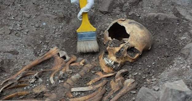Top 10 mysteriöse Skelette in Schlössern gefunden