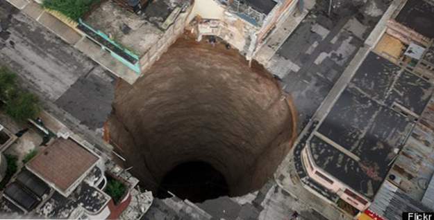 10 Sinkholes, které se objevily nikam (Náš svět)