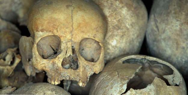 8 entierros de vampiros medievales recientemente descubiertos (Horripilante)