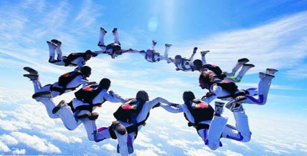 Top 10 faszinierende Fallschirmspringen Mythen (Sport)